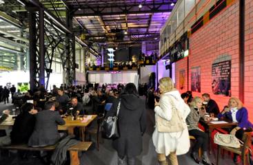 Restaurant  @   KUNST Z�RICH 2011 Stand der Galerie ART FORUM UTE BARTH Z�rich 